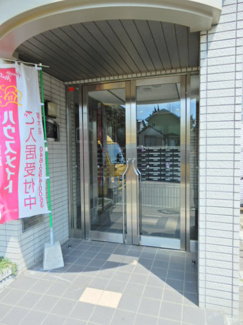 建物入口