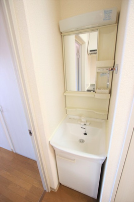 ★忙しい朝に嬉しい独立洗面台★