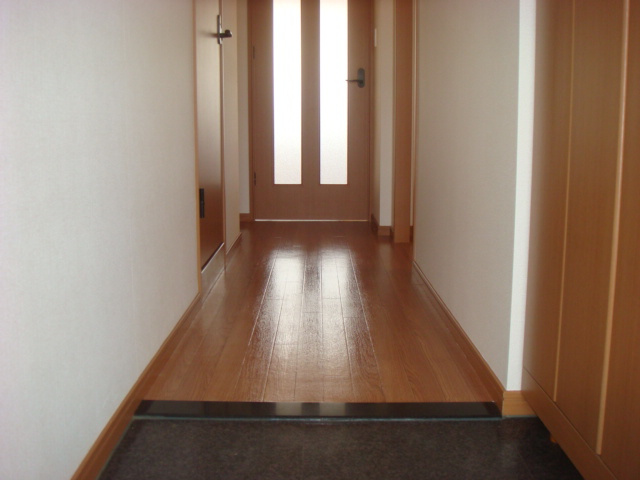 響ガーデンレジデンスの内装|廊下