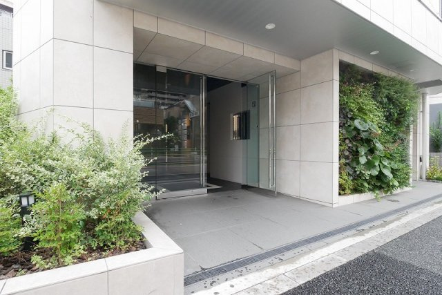 ジェノヴィア麻布十番グリーンヴェールの外観