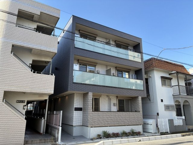 ファーナム　スクエア