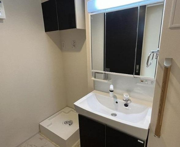 （仮称）調布市富士見町２丁目新築アパートの洗面所|洗髪洗面化粧台（イメージ）