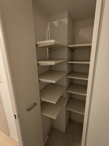 エルファーロ神楽坂Ⅱの収納