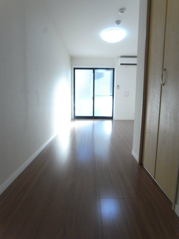 リブリ・アソートの洋室