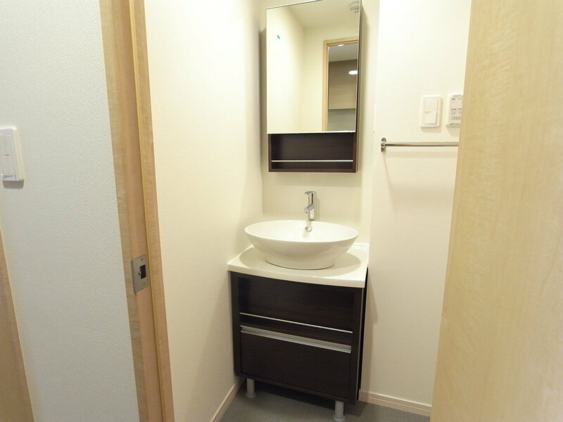 リブリ・アソートの独立洗面台