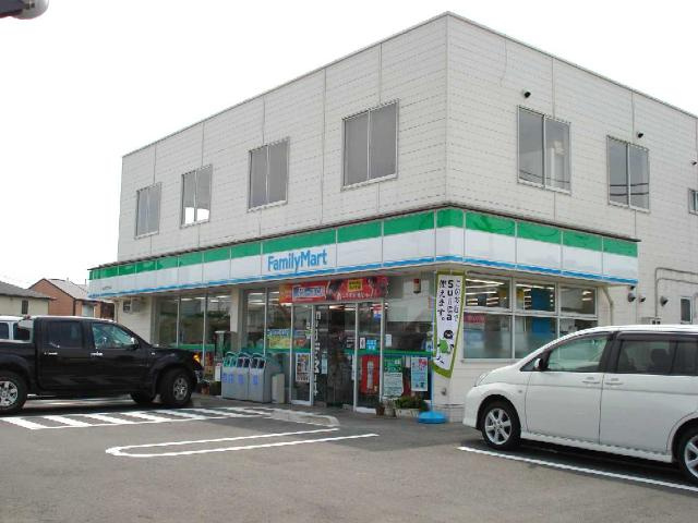スイートベリーの周辺|ファミリーマート東貝沢四丁目店まで631ｍ