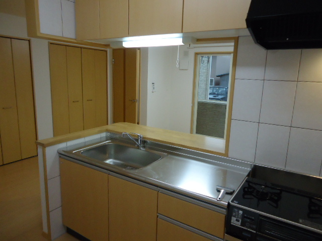 リバージュ中町のキッチン|キッチン１