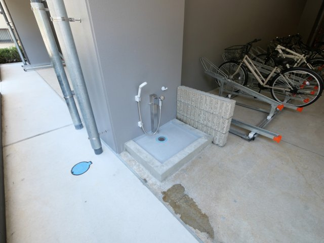 プレサンスジェネ上前津の外観