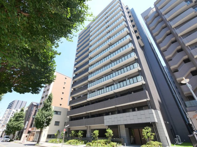 プレサンスジェネ上前津の外観