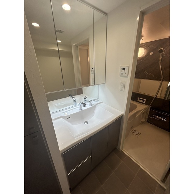 アドバンス大阪ビヤン