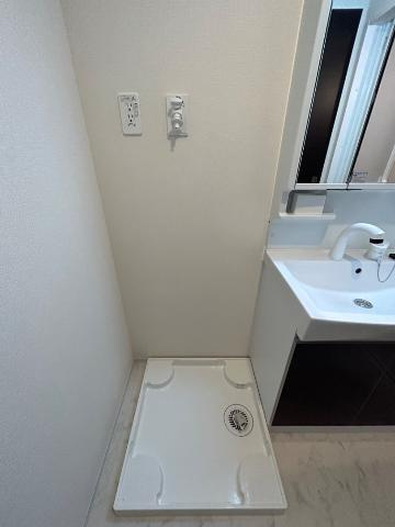 フェアモント千代田の洗面所|室内洗濯機置き場
