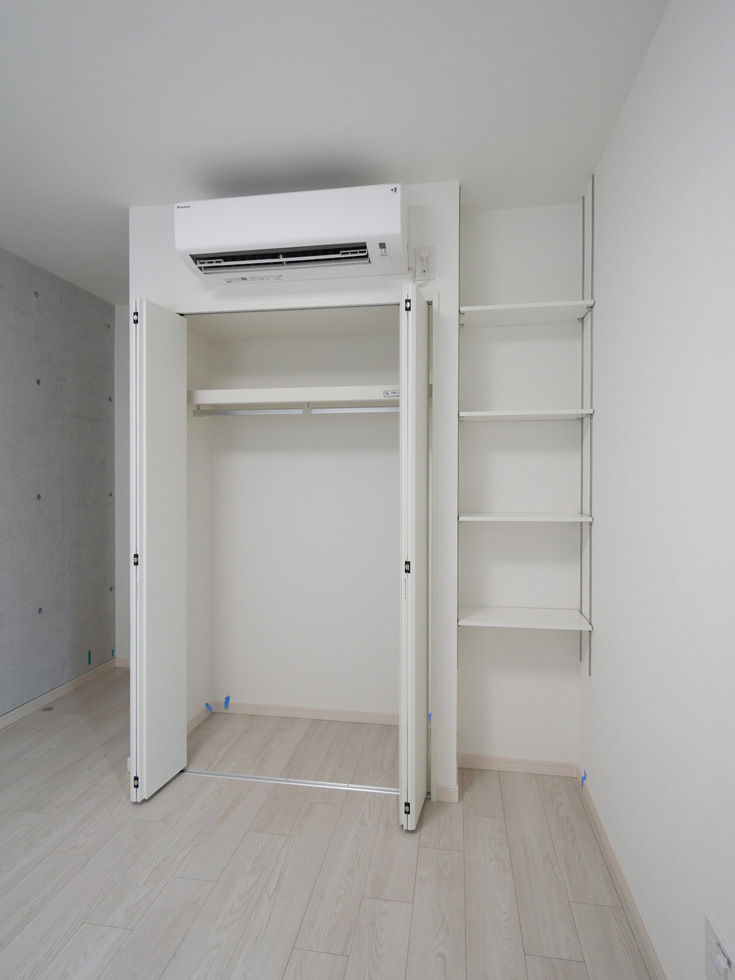 ラフィスタ蓮根の内装