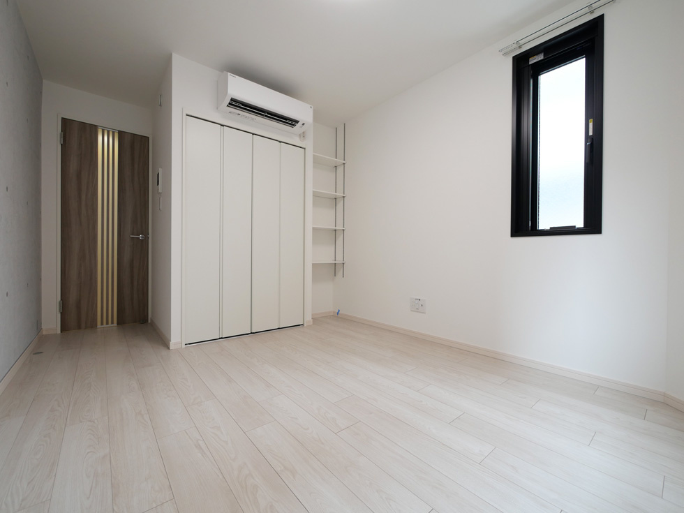 ラフィスタ蓮根の内装