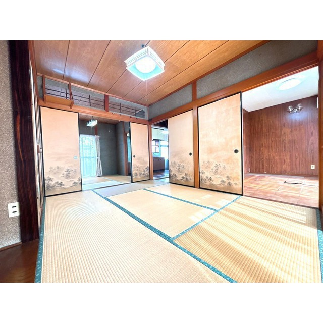 不破郡垂井町の一戸建ての居間・リビング