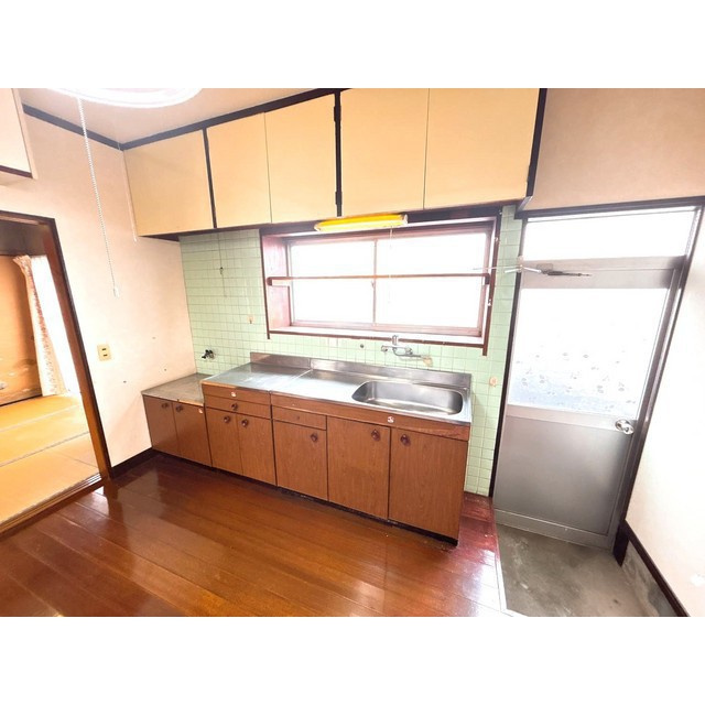 不破郡垂井町の一戸建てのキッチン