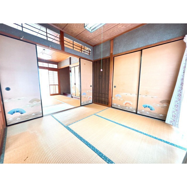 不破郡垂井町の一戸建ての居間・リビング