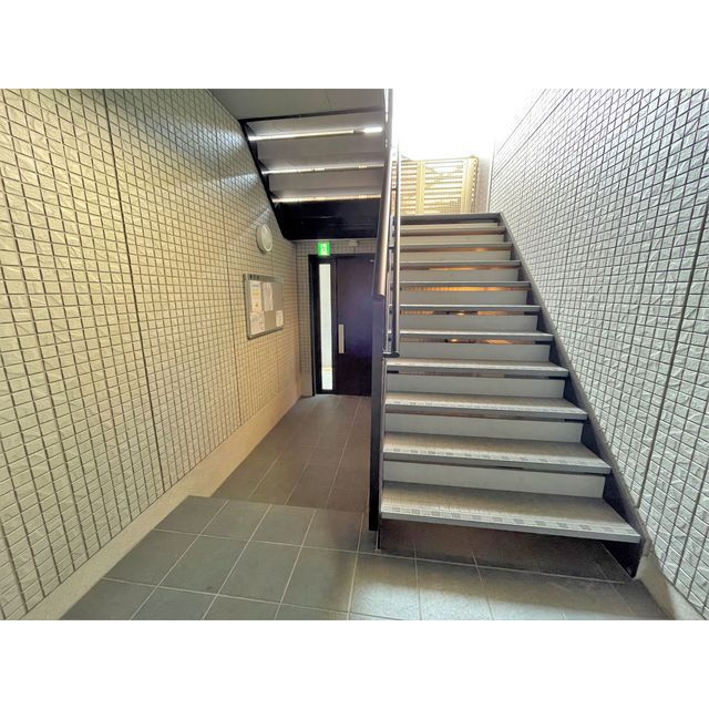 フェリーチェのエントランス|お問い合わせは美濃善不動産駅前店へ！