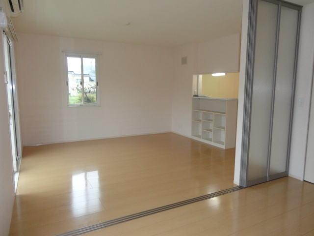 エミネンスコートの居間・リビング