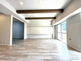 【居間・リビング】 | 山科ハイツ | リビングルーム18帖