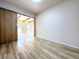 【洋室】 | 山科ハイツ | 洋室5.5帖