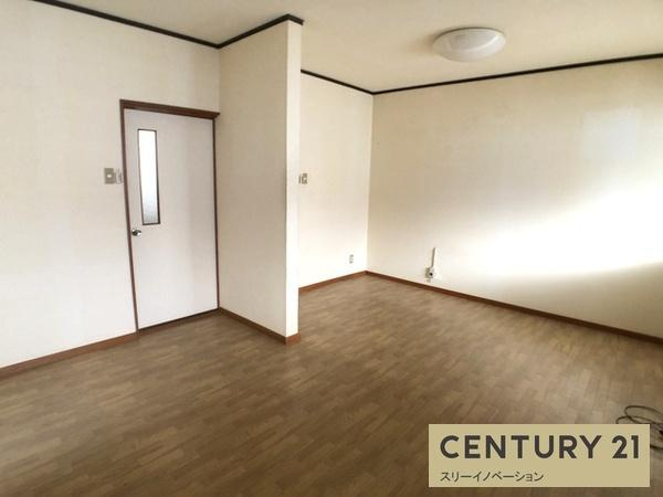 大阪市大正区小林西２丁目の一戸建ての洋室|洋室１０帖！