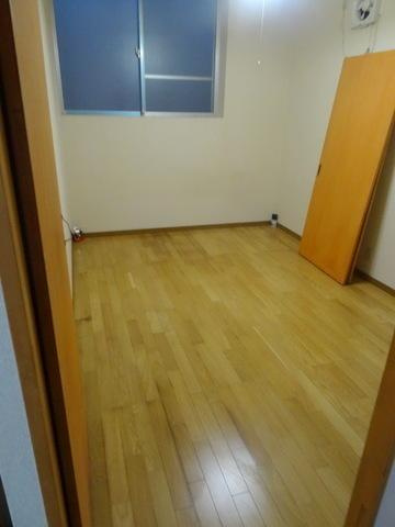 平尾5丁目星々ビルの子供部屋|★綺麗な洋室★