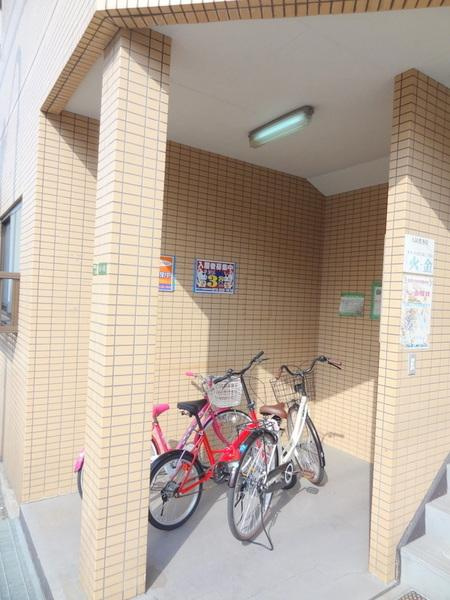 ウエストキャピタル大正のエントランス|★自転車はココ★