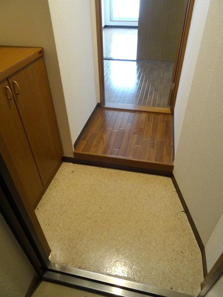 香光苑マンションの展望|★玄関から見た室内★