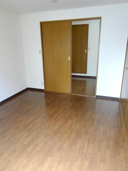 香光苑マンションの洋室|★明るくて広い★