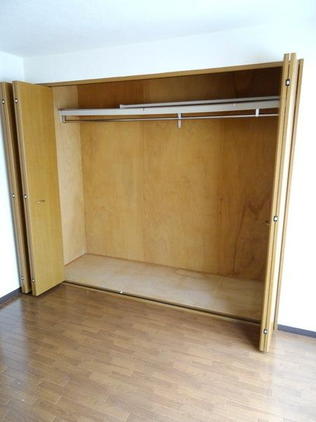 香光苑マンションの収納|★嬉しいクローゼット付き★