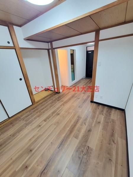 誠幸マンションの居間・リビング