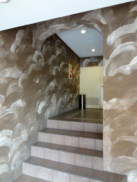 新栄プロパティー大正のエントランス|★オシャレな共有階段★