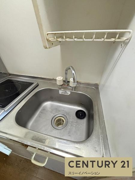 ビバリーヒルズ泉尾のキッチン|★綺麗なフローリング★