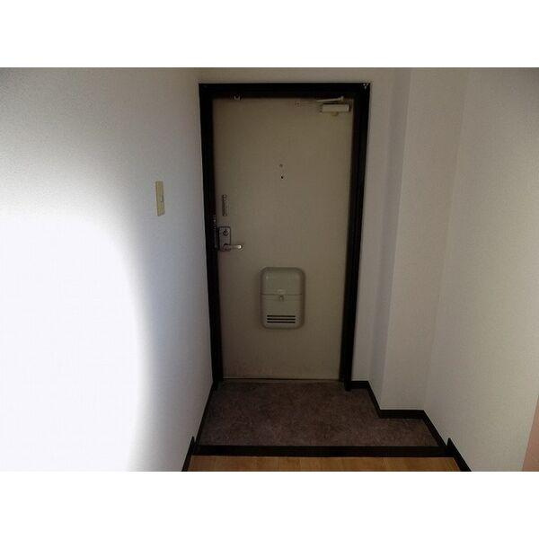 プレアール弁天の玄関