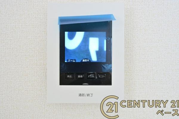 リーブルガーデン西之宮 ２号棟 ／新築一戸建の内装|■現地撮影写真■ＴＶモニター付きインターホンで防犯対策もバッチリ！来客も一目でわかり安心です！