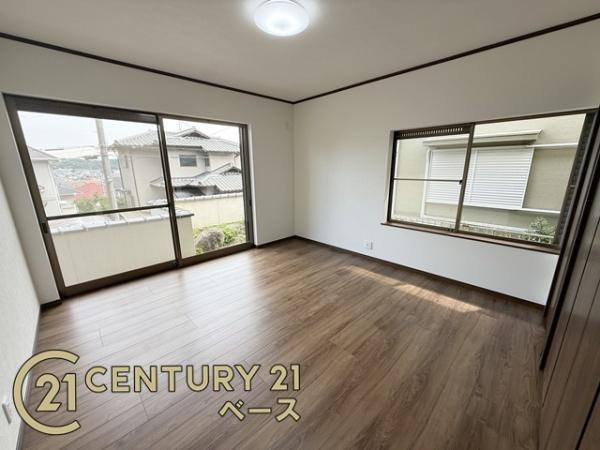 生駒市喜里が丘２丁目　一戸建の洋室|■現地撮影写真■陽当たり・通風良好なお部屋です！