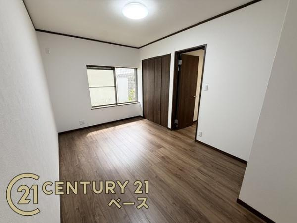 生駒市喜里が丘２丁目　一戸建の洋室|■収納部屋としても利用可能の洋室です！