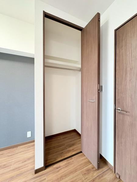 エステ・シティ湘南六浦壱番館の収納|全部屋に収納有です！ご家族大切な思い出の物等保管しておけます。