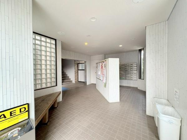 エステ・シティ湘南六浦壱番館のエントランス|エントランス入口です！