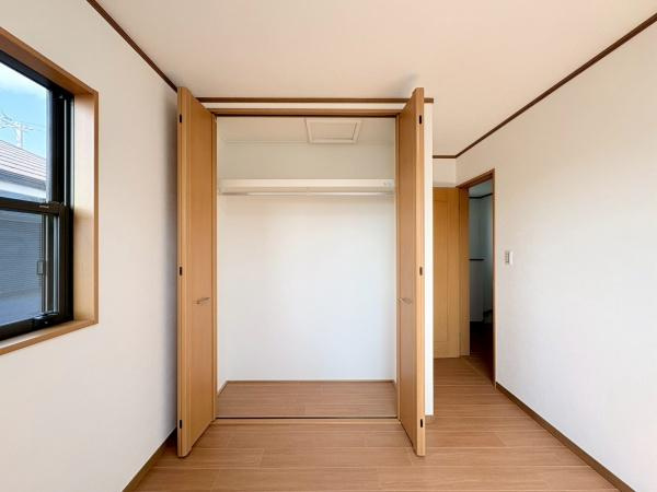 藤沢市亀井野の中古一戸建の収納