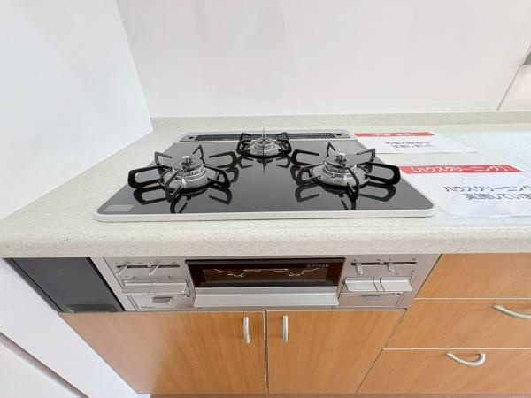 藤沢市亀井野の中古一戸建のキッチン