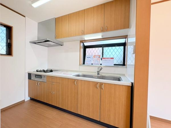 藤沢市亀井野の中古一戸建のキッチン