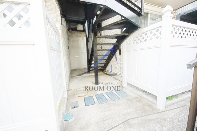 ハーミットクラブハウス白楽ソレイユのエントランス|エントランスです。