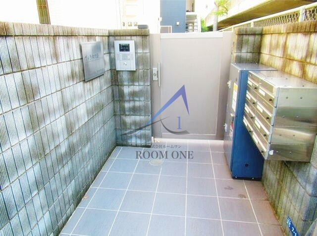 ヴィラ仲六郷のエントランス|エントランスです。