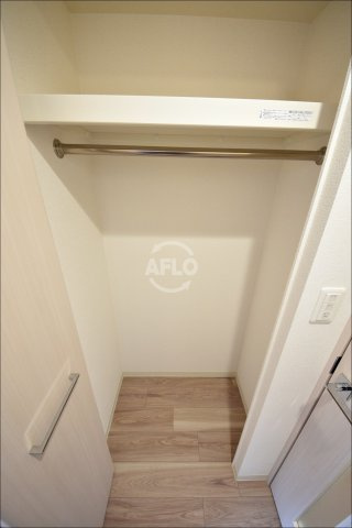 プレサンス松屋町ヴェルデスの収納|プレサンス松屋町ヴェルデス　クローゼット