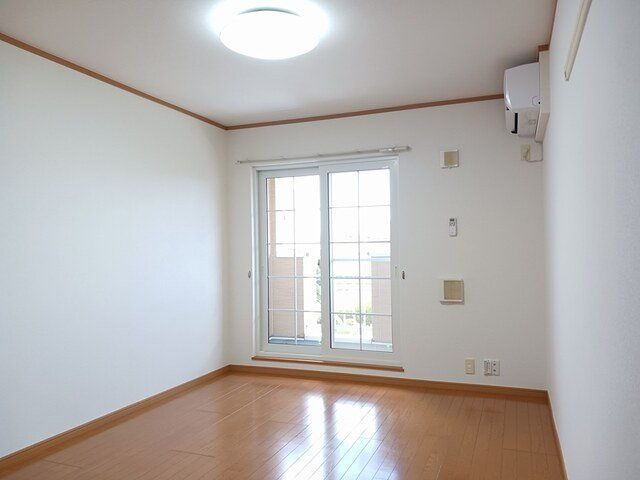 ウエスト・モンターニュＡの内装|過ごしやすい室内です