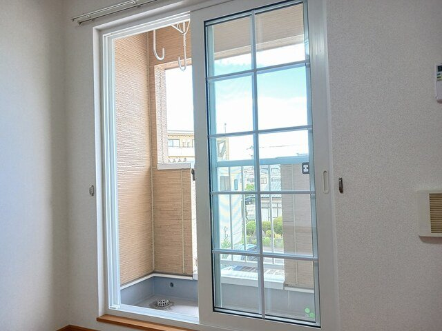 ウエスト・モンターニュＡのバルコニー|お洗濯にも便利なバルコニー付き