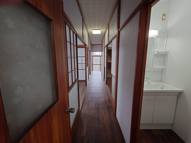 高岡市波岡貸家の内装|内装もきれいです