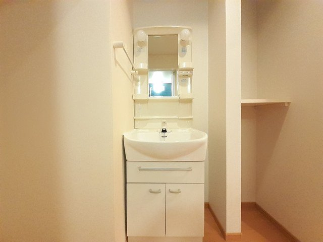 クオーレⅡの洗面所|コンパクトで使いやすい洗面所