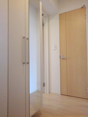 アモリールの玄関|収納もある玄関です